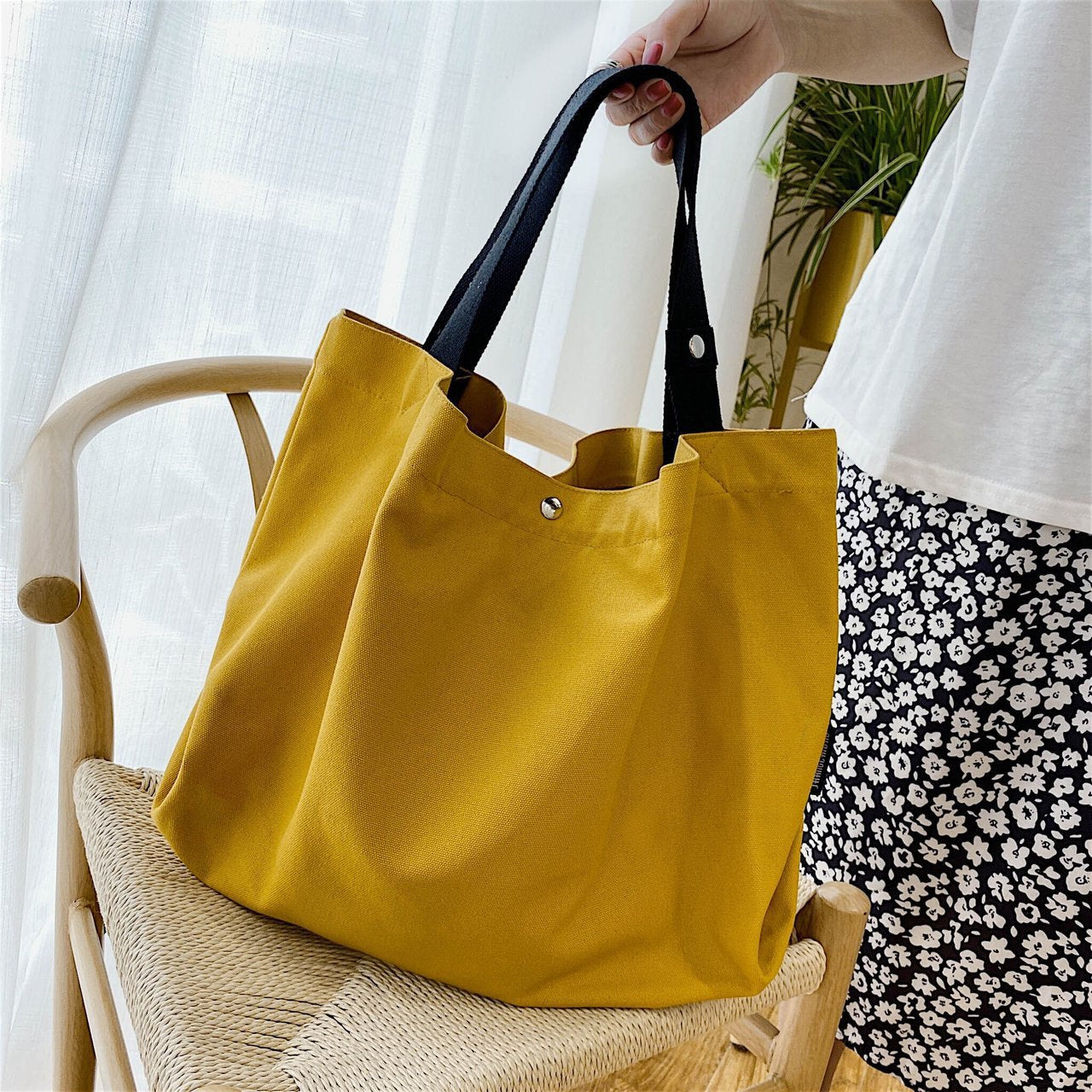 Women's Korean Style Simple Large Capacity Leisure Artistic Shoulder Bags
