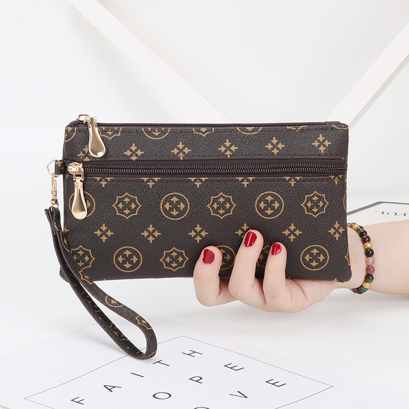 Comfortable Women's Clutch Fashion Leisure Simple Handbags