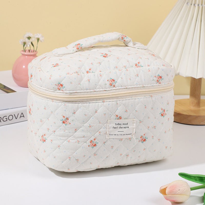 Casual Portable Floral Large Capacity Quilted Cosmetic Bags