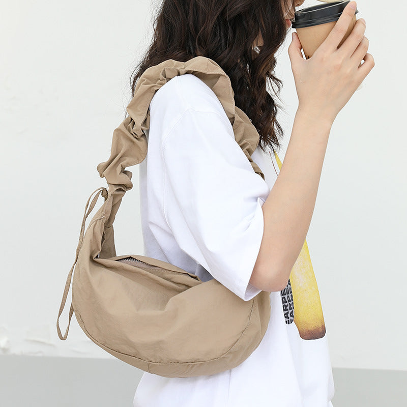 Women's Korean Leisure Artistic Pleated Nylon Dumpling Crossbody Bags