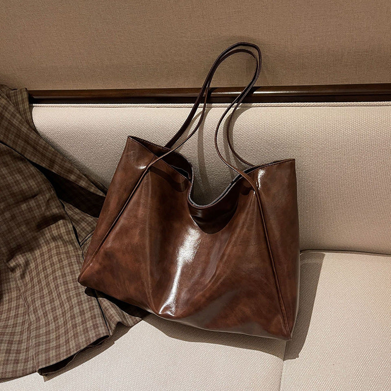 Women's Solid Color Retro Fashion Glossy Large Capacity Shoulder Bags