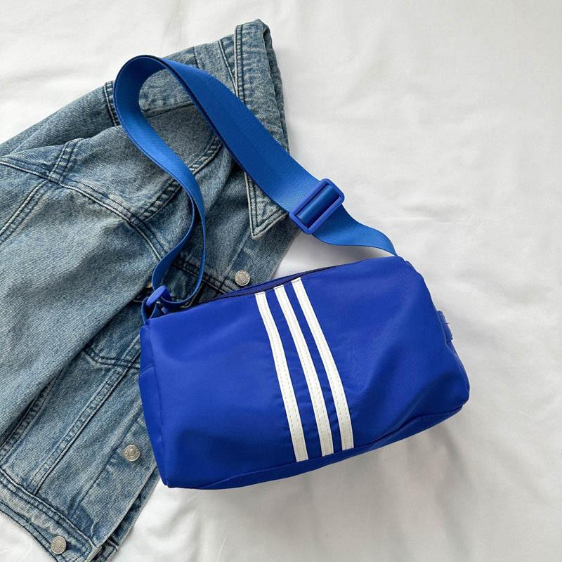 Niche Toast Fashion Short Trip Pillow Bags