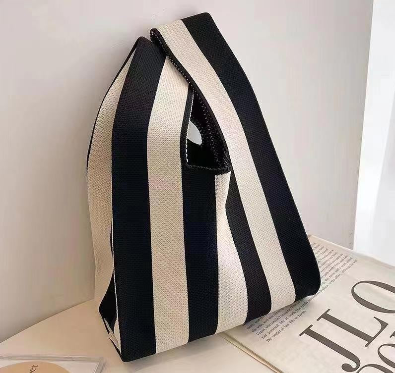 Casual Stylish Women's Knitted Wrist Single Handbags