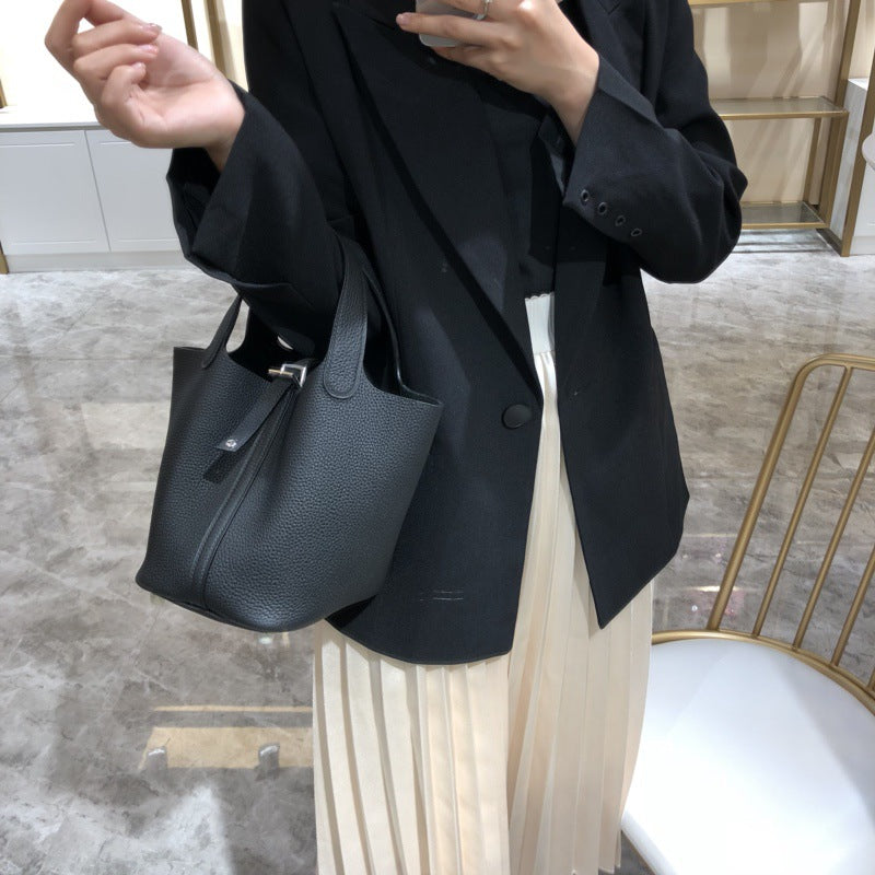 Women's Vegetable Basket Genuine Leather Litchi Pattern First Handbags