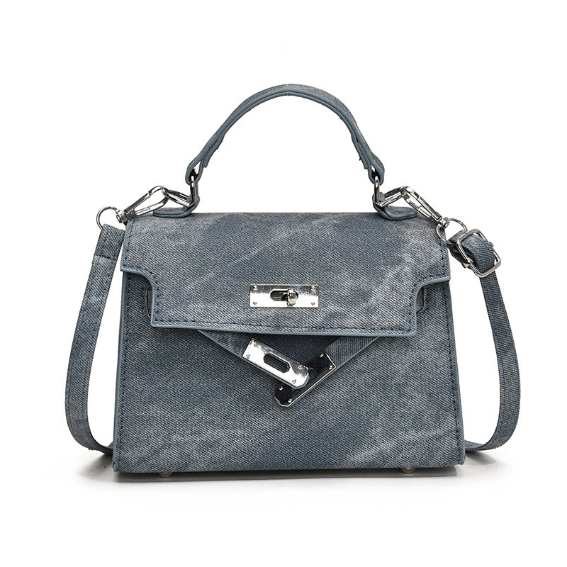 Women's Winter Simple Fashion Twist Korean Style Shoulder Bags