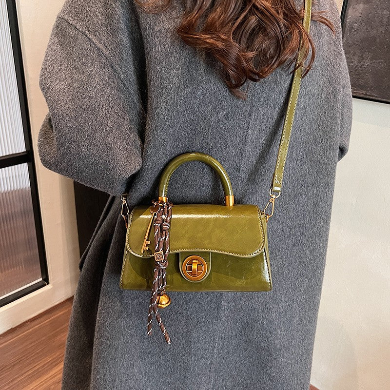 Beautiful Women's Niche Retro Portable Simple Shoulder Bags