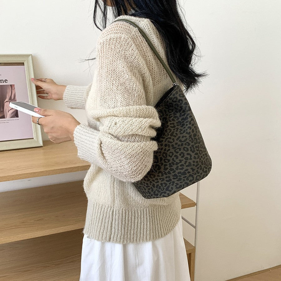 Women's Cylinder Leopard Print Stitching Design Portable Shoulder Bags