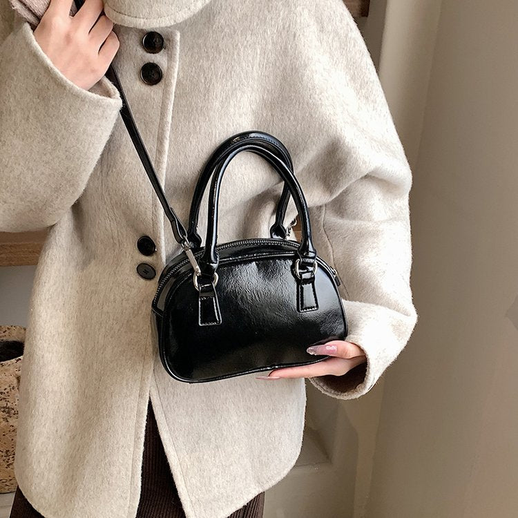 Women's Vintage Fashionable Korean Style Pillow High Handbags