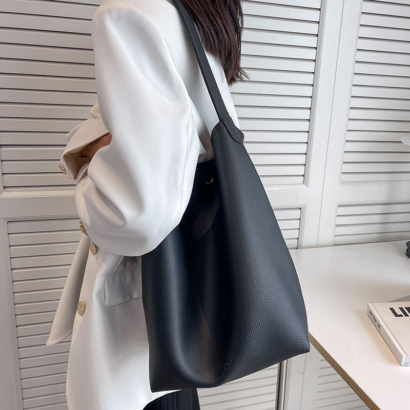 Women's Soft Leather Sense Big Autumn Fashion Commuter Large Shoulder Bags