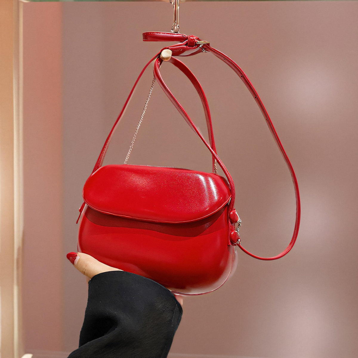 Women's Selling Design Sense Niche High-grade Red Women's Messenger Bag