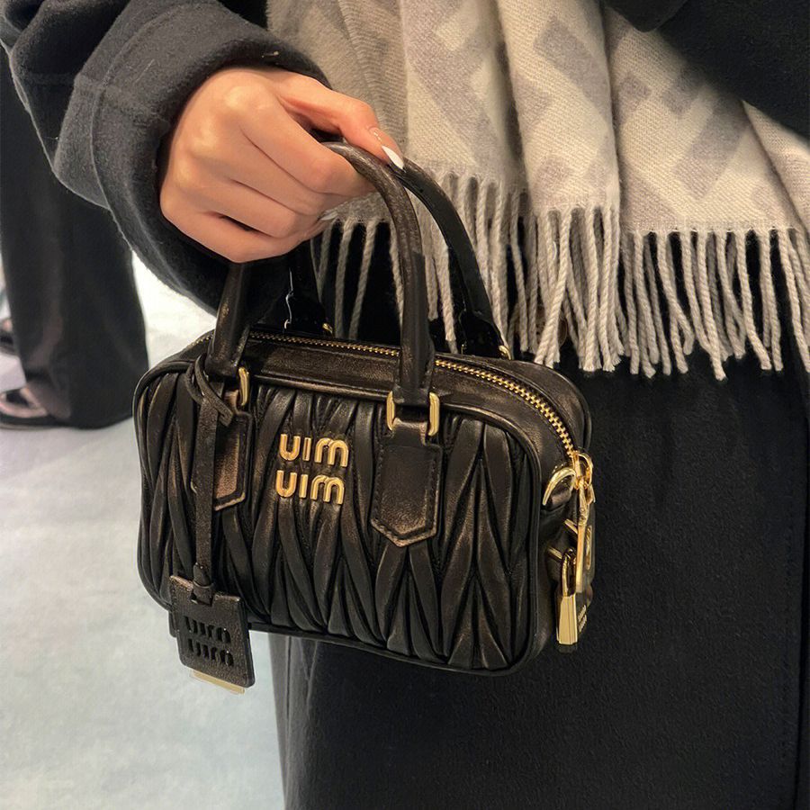 Trendy Women's Design High-grade Pleated Boston Crossbody Bags