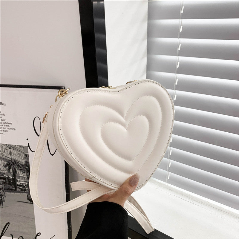 Women's Retro Summer Fashion Texture Heart Shoulder Bags