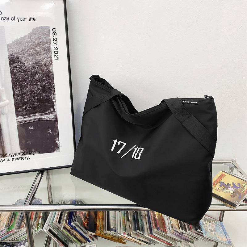 Women's Large Capacity And Lightweight Big Neutral Trendy Cool Shoulder Bags