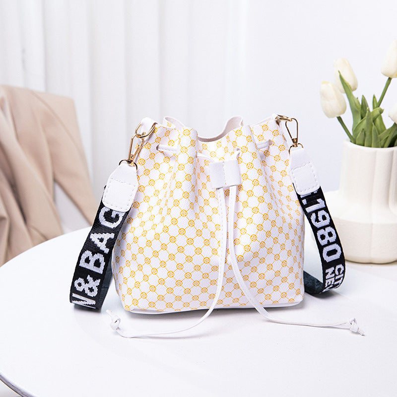 Women's High-grade Large Capacity Fashion Wide Strap Crossbody Bags