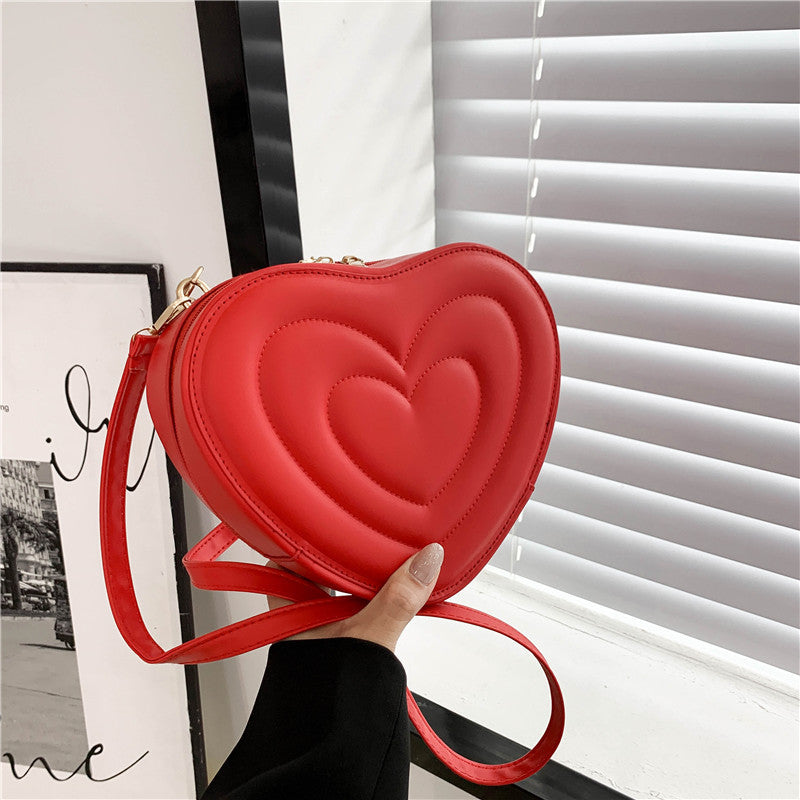 Women's Retro Summer Fashion Texture Heart Shoulder Bags