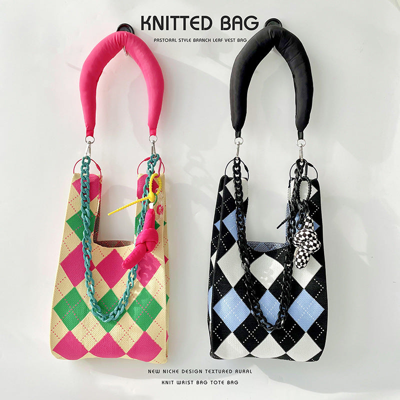Design Hit Color Diamond Lattice Knitted Shoulder Bags