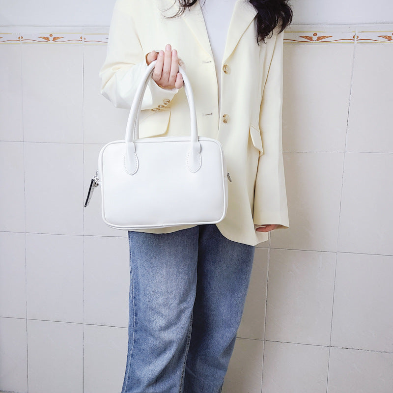 Creative Niche Cream Western Style Fashion Shoulder Bags