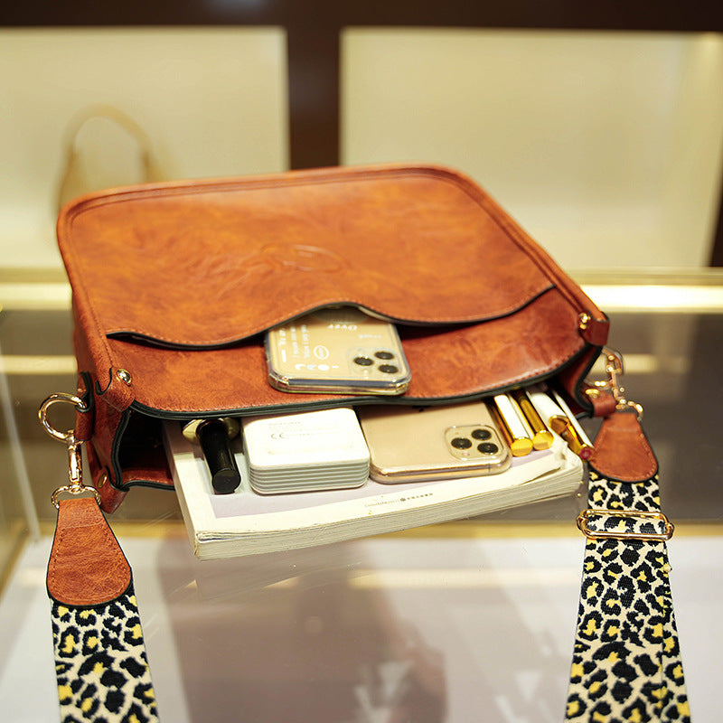 Women's New Durable Popular Fashionable Retro Handbags