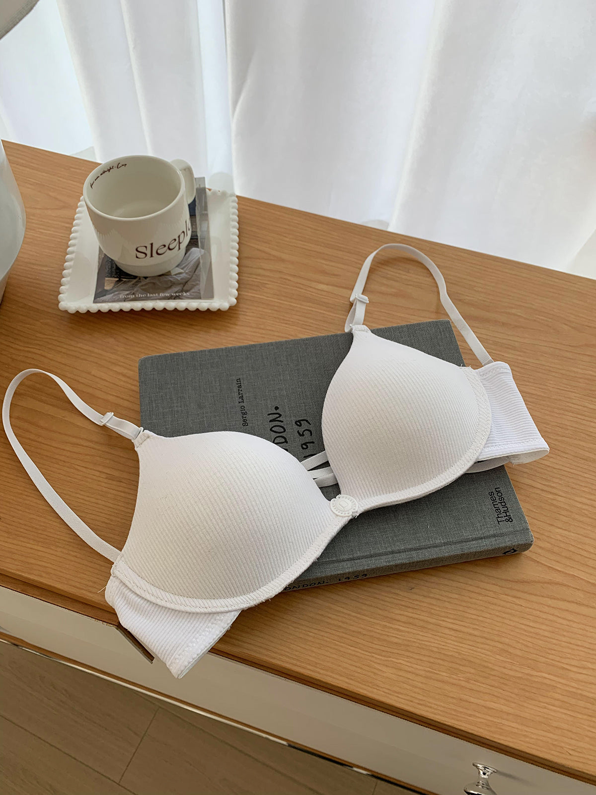 Women's Simple Solid Color Wireless Underwear Small Lingerie Sets