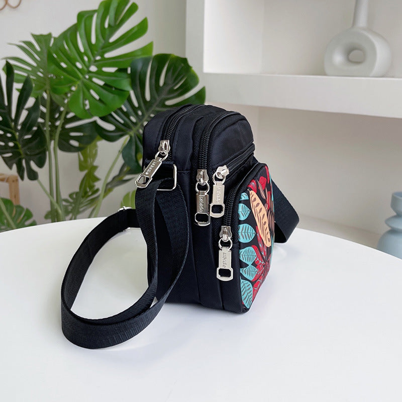 Women's Nylon Waterproof Oxford Cloth Korean Style Shoulder Bags