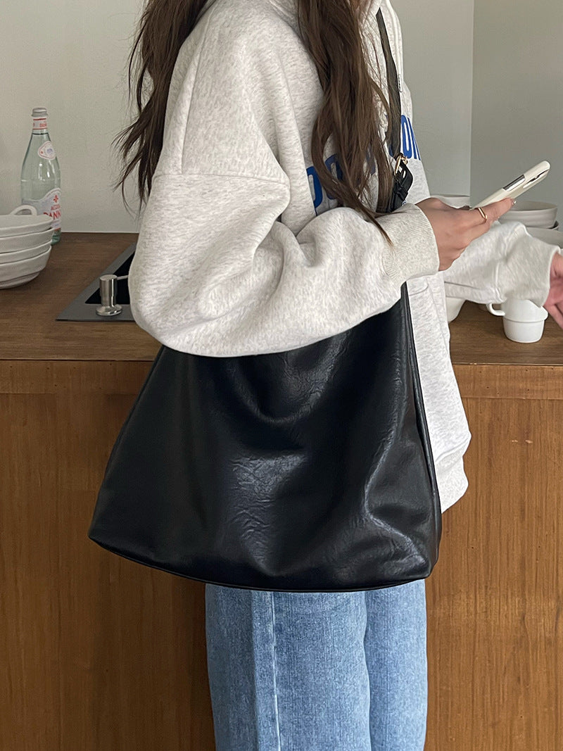 Women's Large Capacity Simple Soft Leather Underarm Crossbody Bags