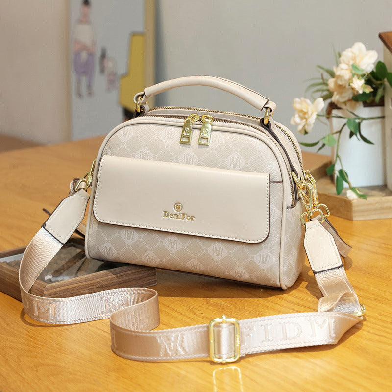 Creative Glamorous Women's Wide Strap Fashion Crossbody Bags