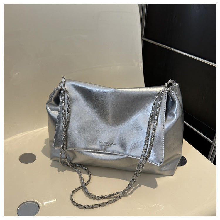 Women's Color Large Capacity Western Style Trendy Underarm Commuter Chain Bags