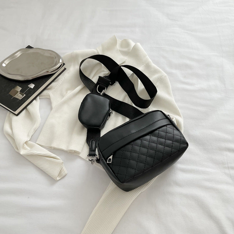 Women's Underarm Simple Texture Embroidery Thread Diamond Shoulder Bags