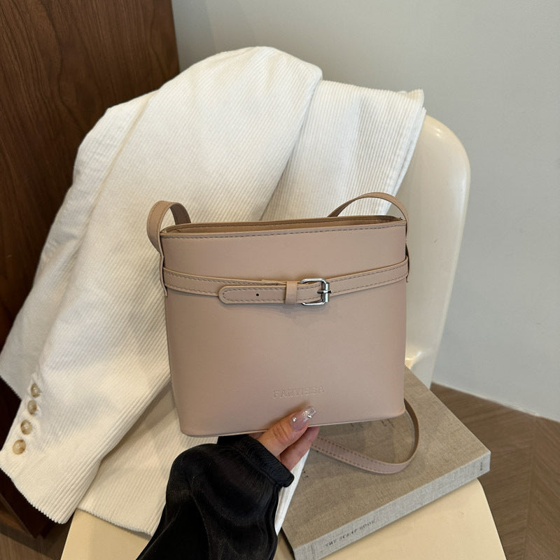Women's Simple Stylish Textured Now Popular Soft Surface Trendy Women's Shoulder Bag