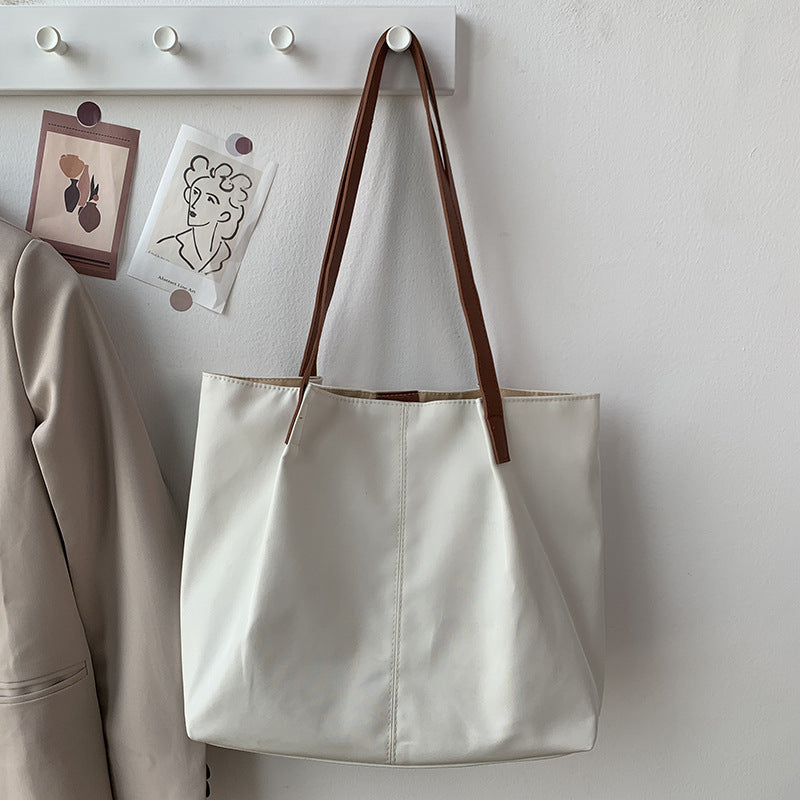 Women's Artistic Fresh Hong Kong Simple Solid Color Shoulder Bags