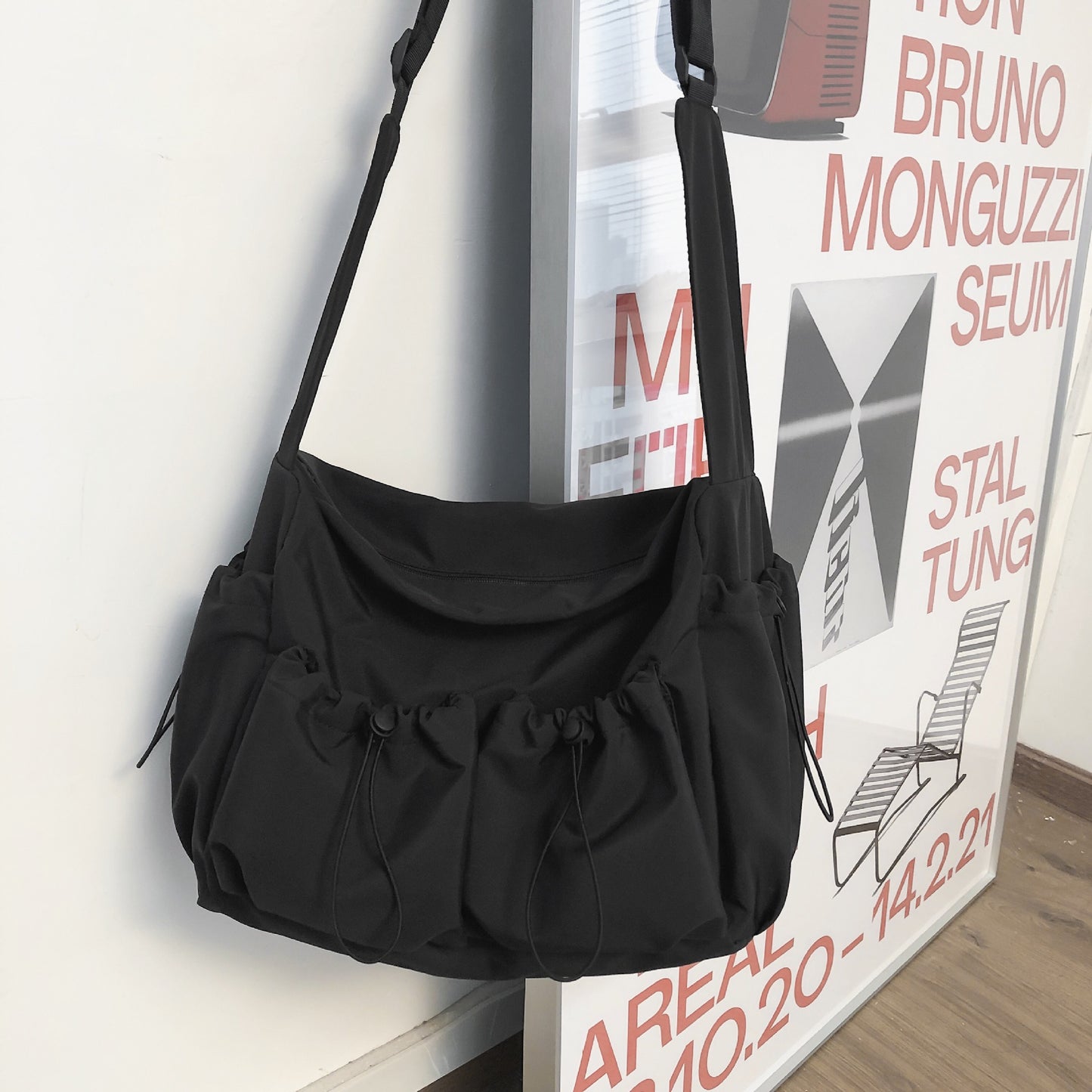 Women's & Men's Artistic Green Style Solid Color Couple Fashion Crossbody Bags