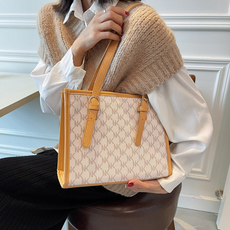 Women's Spring Fashion Large Capacity Commuter Handbags