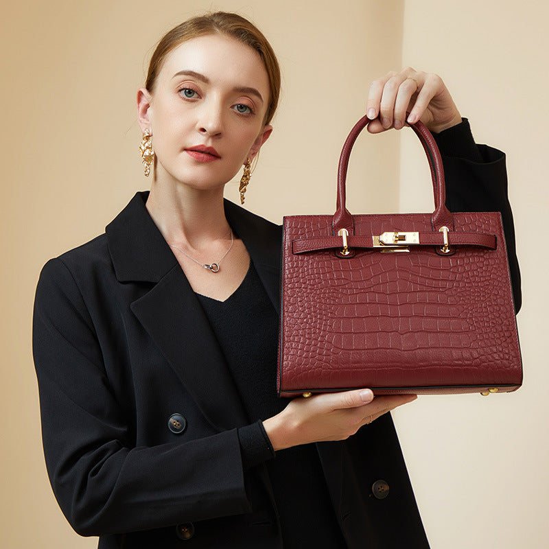 Women's Summer Fashion Large Capacity Genuine Leather Handbags