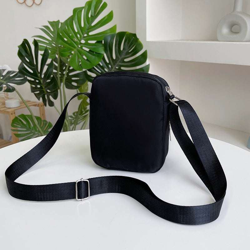 Women's Nylon Waterproof Oxford Cloth Korean Style Shoulder Bags