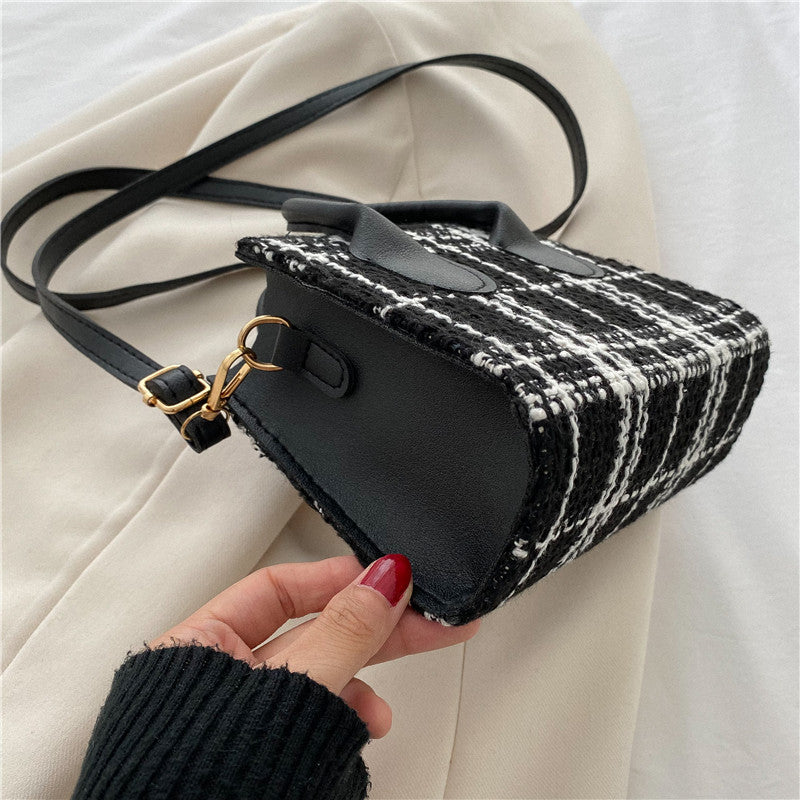 Trendy Pouch Fashion Check Pattern Lightweight Simple Crossbody Bags