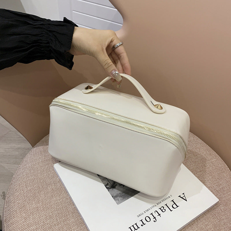 Women's Portable Large Capacity High Sense Cosmetics Makeup Bag