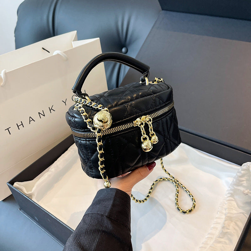 Slouchy Women's Texture Niche Chain Portable Bags
