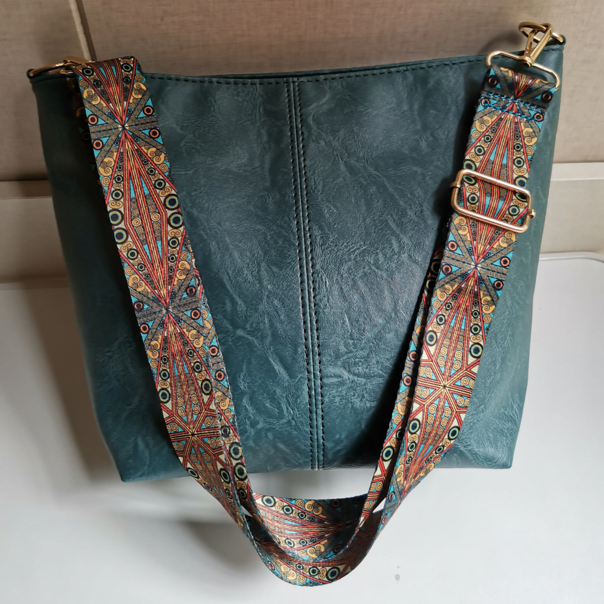 Women's Graceful Glamorous Fashion Retro Leather Bags
