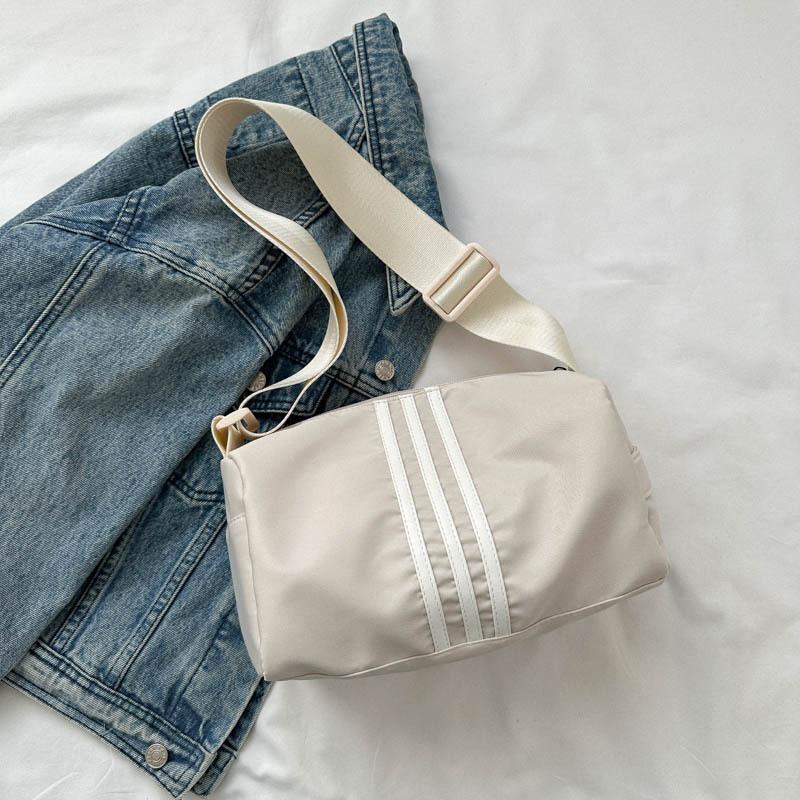 Niche Toast Fashion Short Trip Pillow Bags