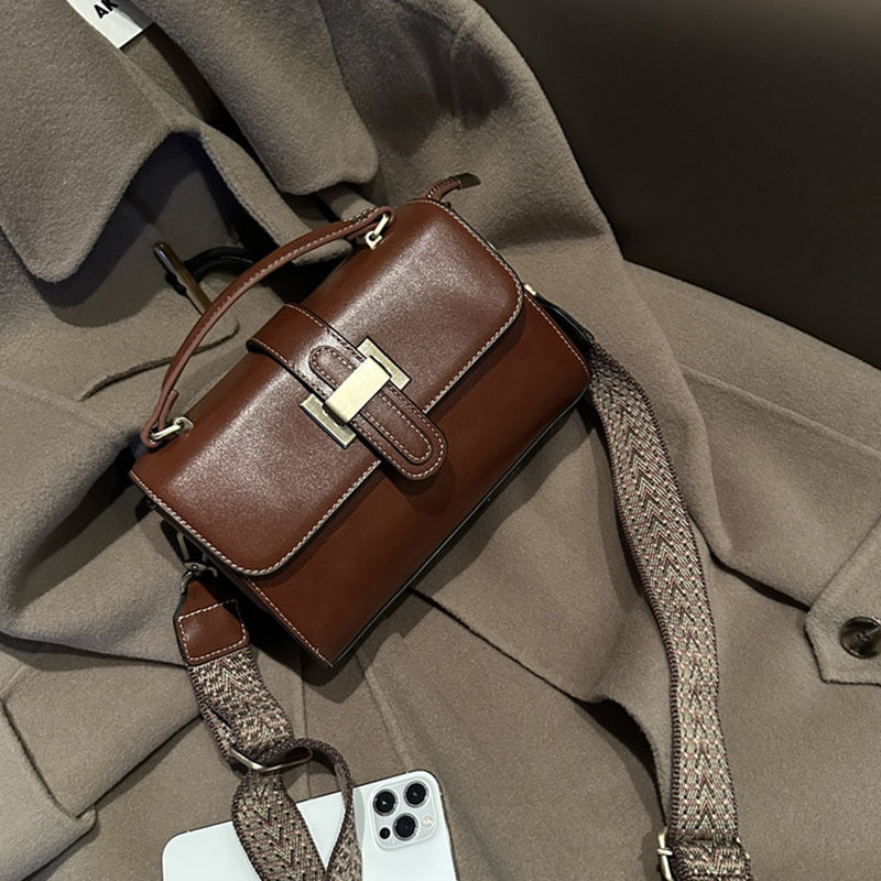 Elegant Women's Underarm Vintage Leather Light Shoulder Bags