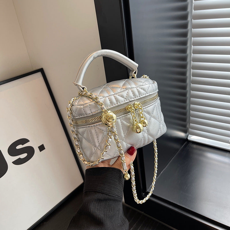 Slouchy Women's Texture Niche Chain Portable Bags