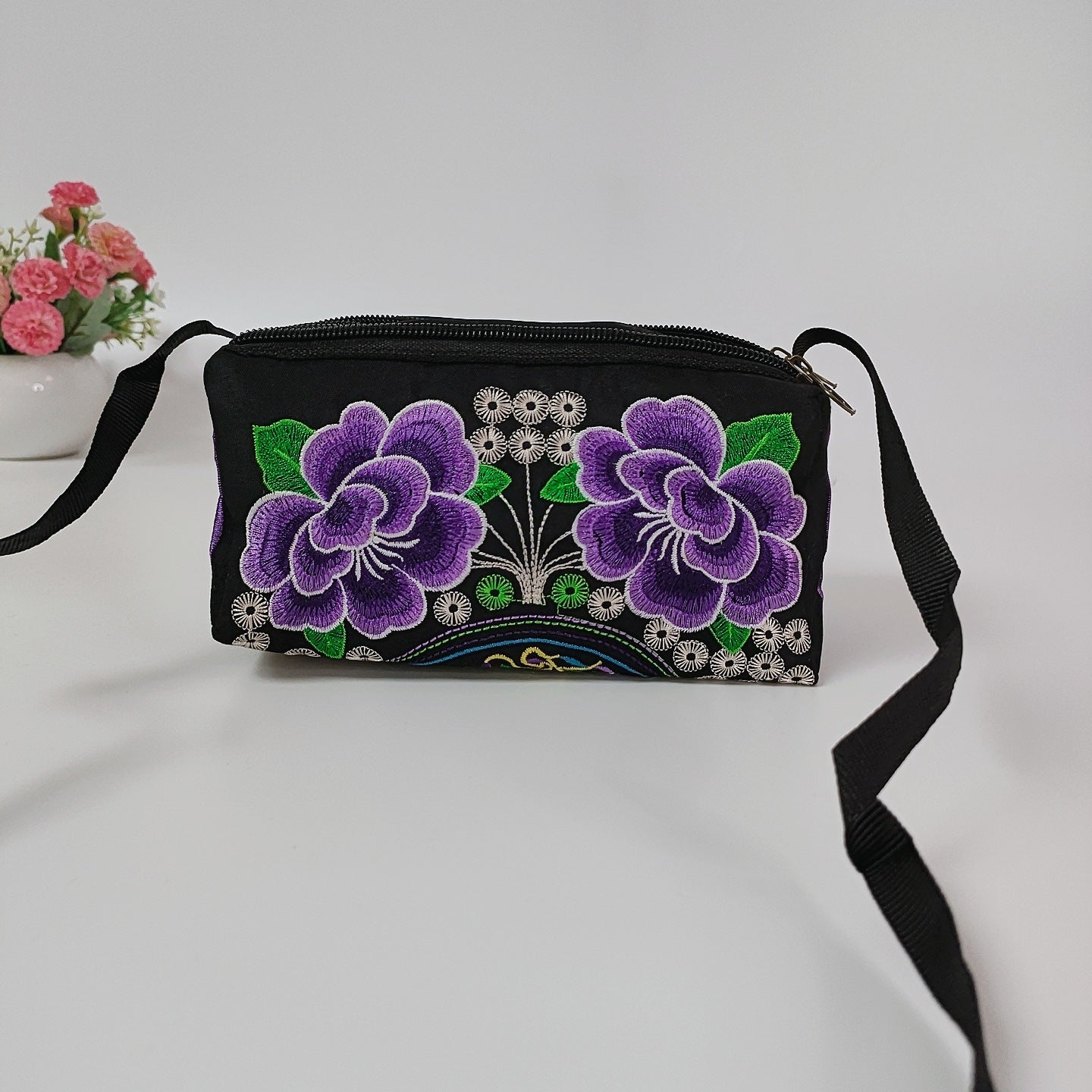 Wholesale Yunnan National Style Embroidery Clutch Crossbody Bags
