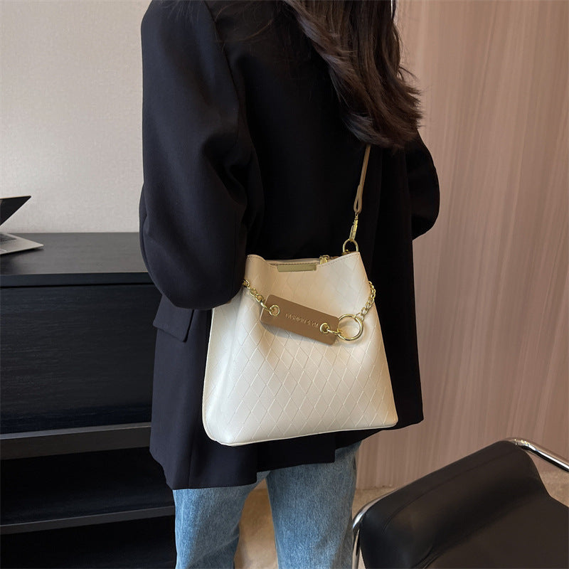Women's Simple Fashion Large Capacity Diamond Style Shoulder Bags