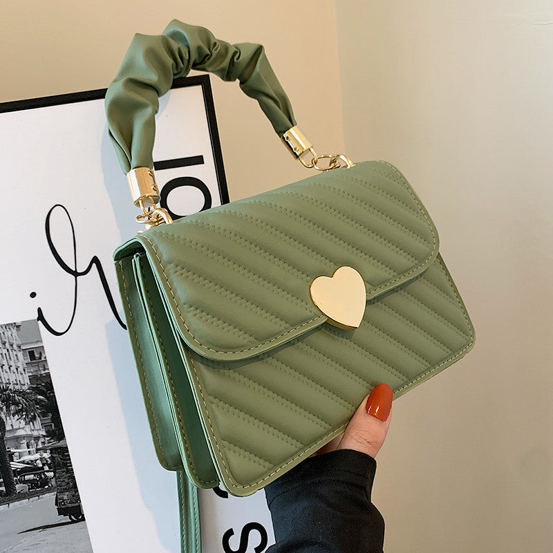 Women's Younger Fashion Fresh Peach Heart Pleated Lovely Shoulder Bags