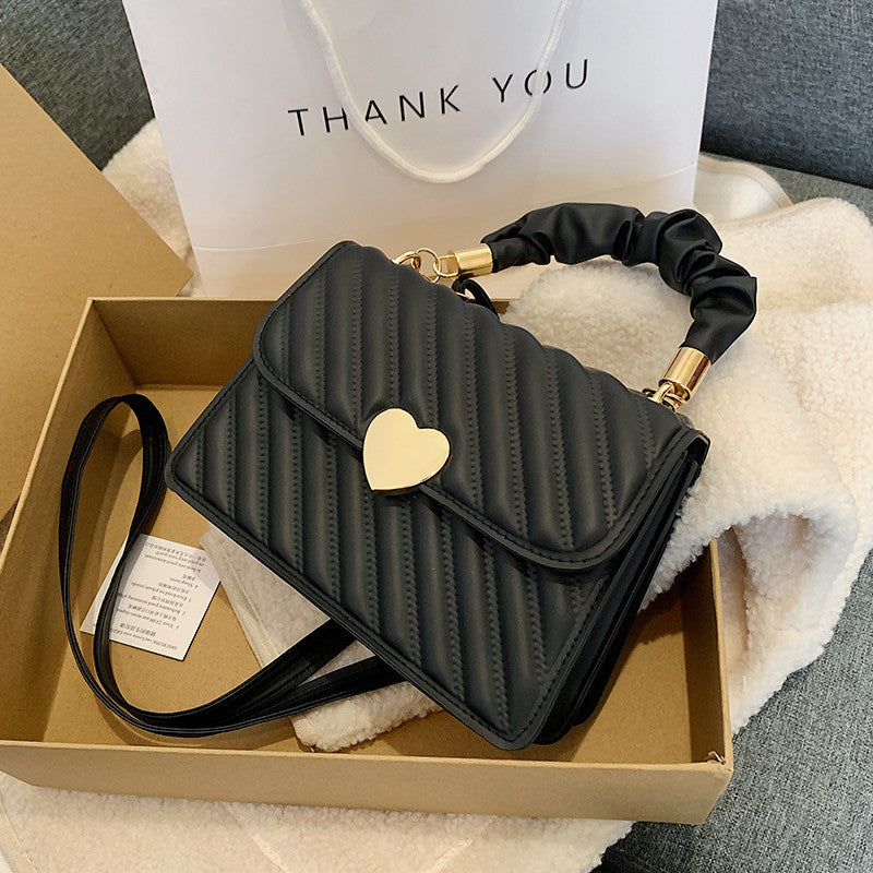 Women's Younger Fashion Fresh Peach Heart Pleated Lovely Shoulder Bags
