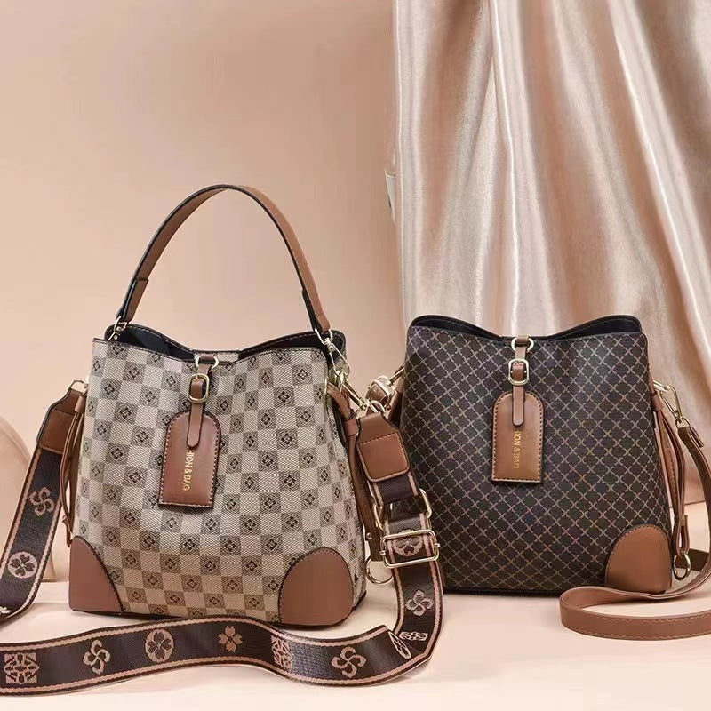 Women's Exquisite Retro Elegant Plaid Large Shoulder Bags