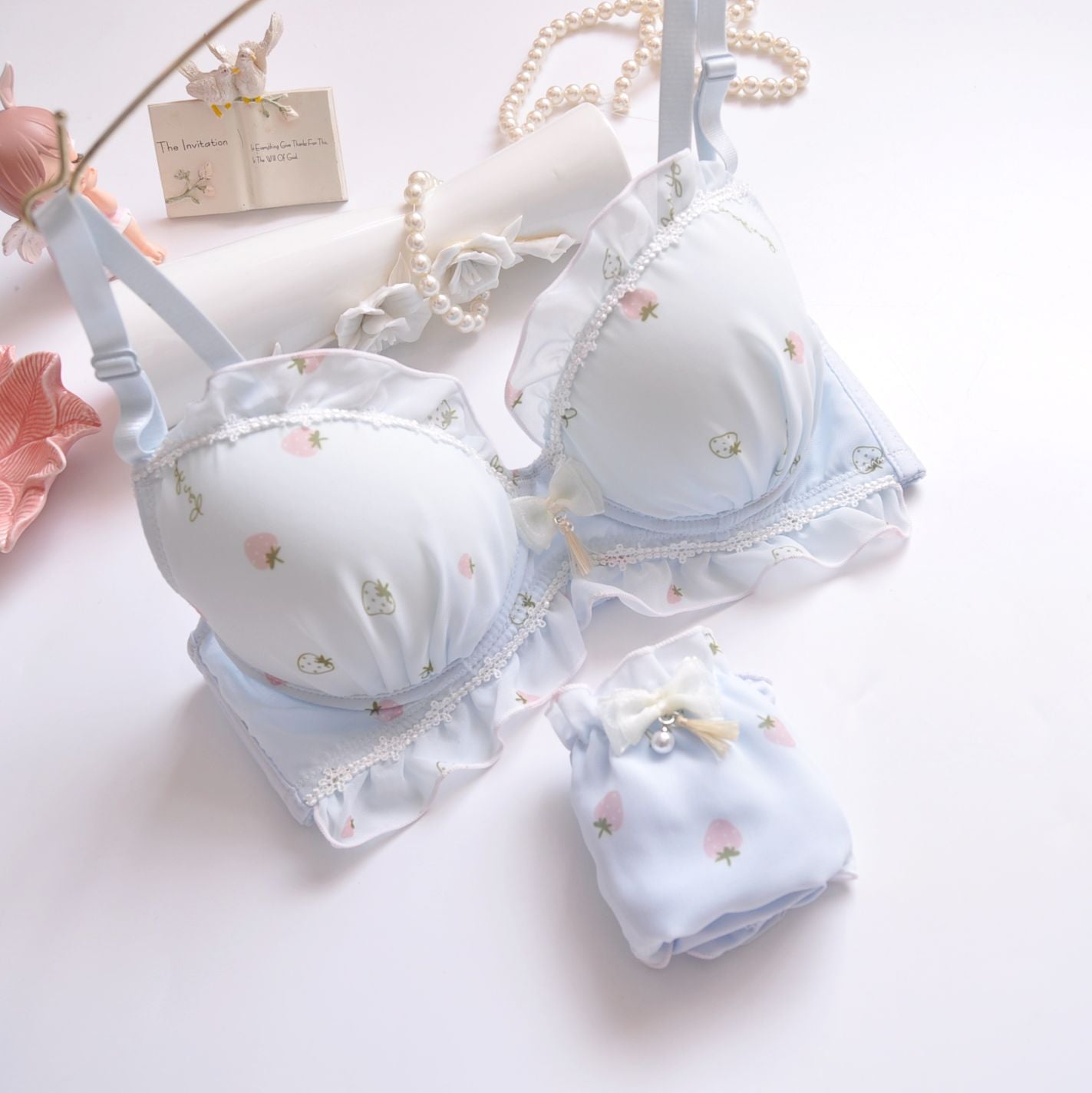 Long-term Two-color Water-soluble Embroidery Film Cup Without Lingerie Sets