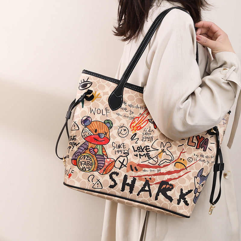 Women's Printed Bear Iti Versatile Large Capacity Shoulder Bags