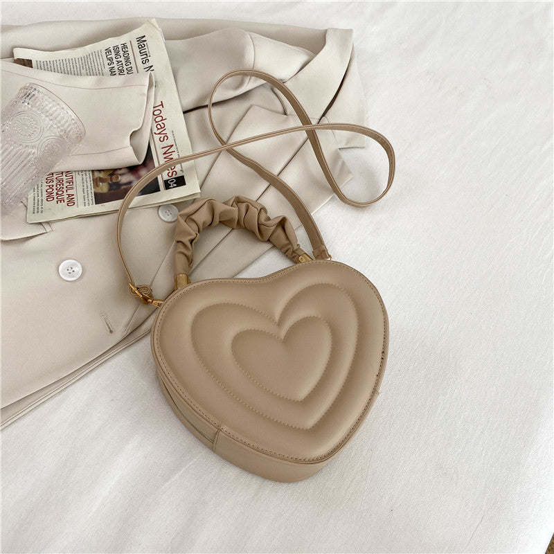 Women's Retro Summer Fashion Texture Heart Shoulder Bags