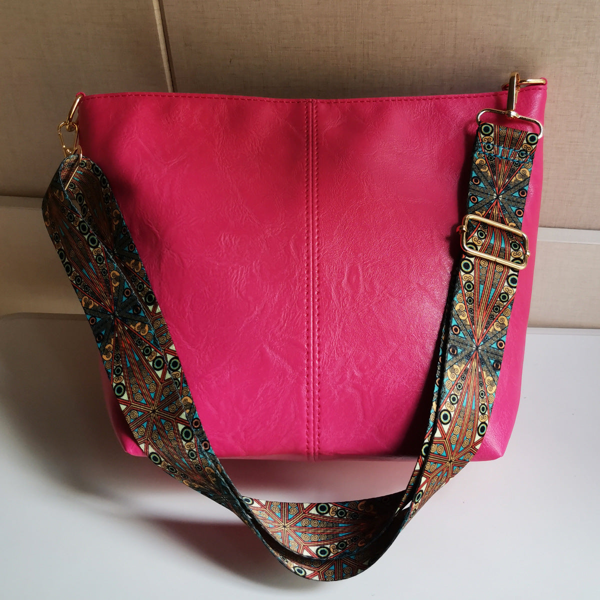 Women's Graceful Glamorous Fashion Retro Leather Bags